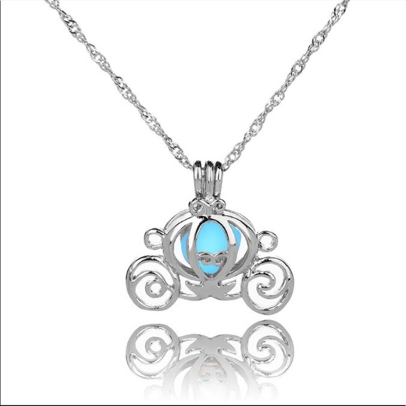 Cinderella Carriage Disney Inspired Necklace - Picture 2 of 3